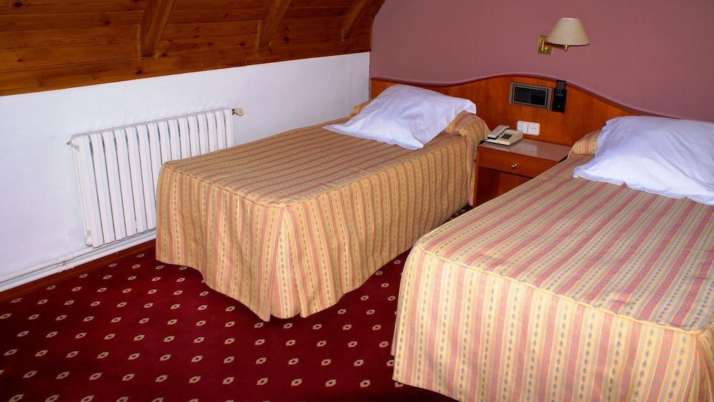 Hotel Edelweiss أرتييس المظهر الخارجي الصورة